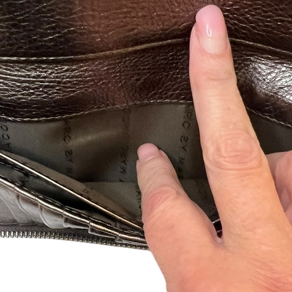 Marc By Marc Jacobs Pewter Continental Classic Q Zip Around Leather Wallet - Picture 11 of 13